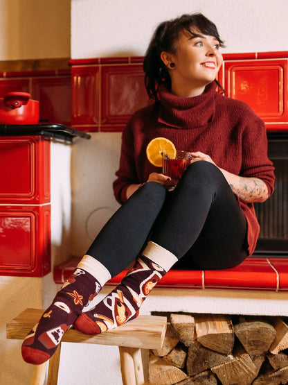 warm-socks-mulled-wine-1-b8/b86c07e30919f557bf59bf1ac4fce5bb10403c13