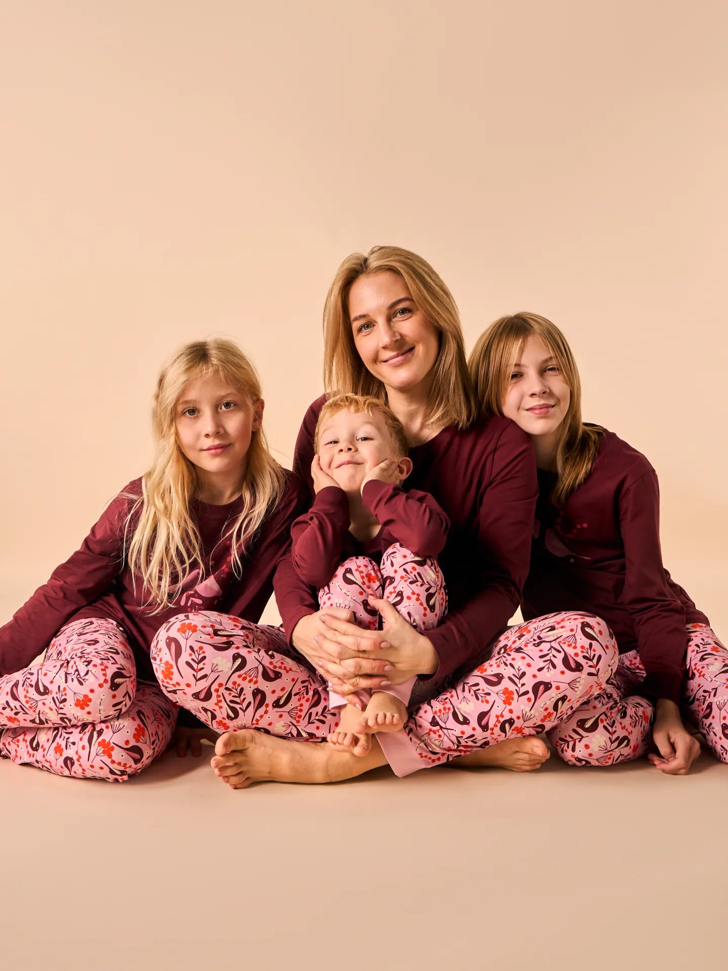 kids-pyjamas-birds-berries-d8/d8656991c20bce2c1f0af53d648a6bba7947efaa