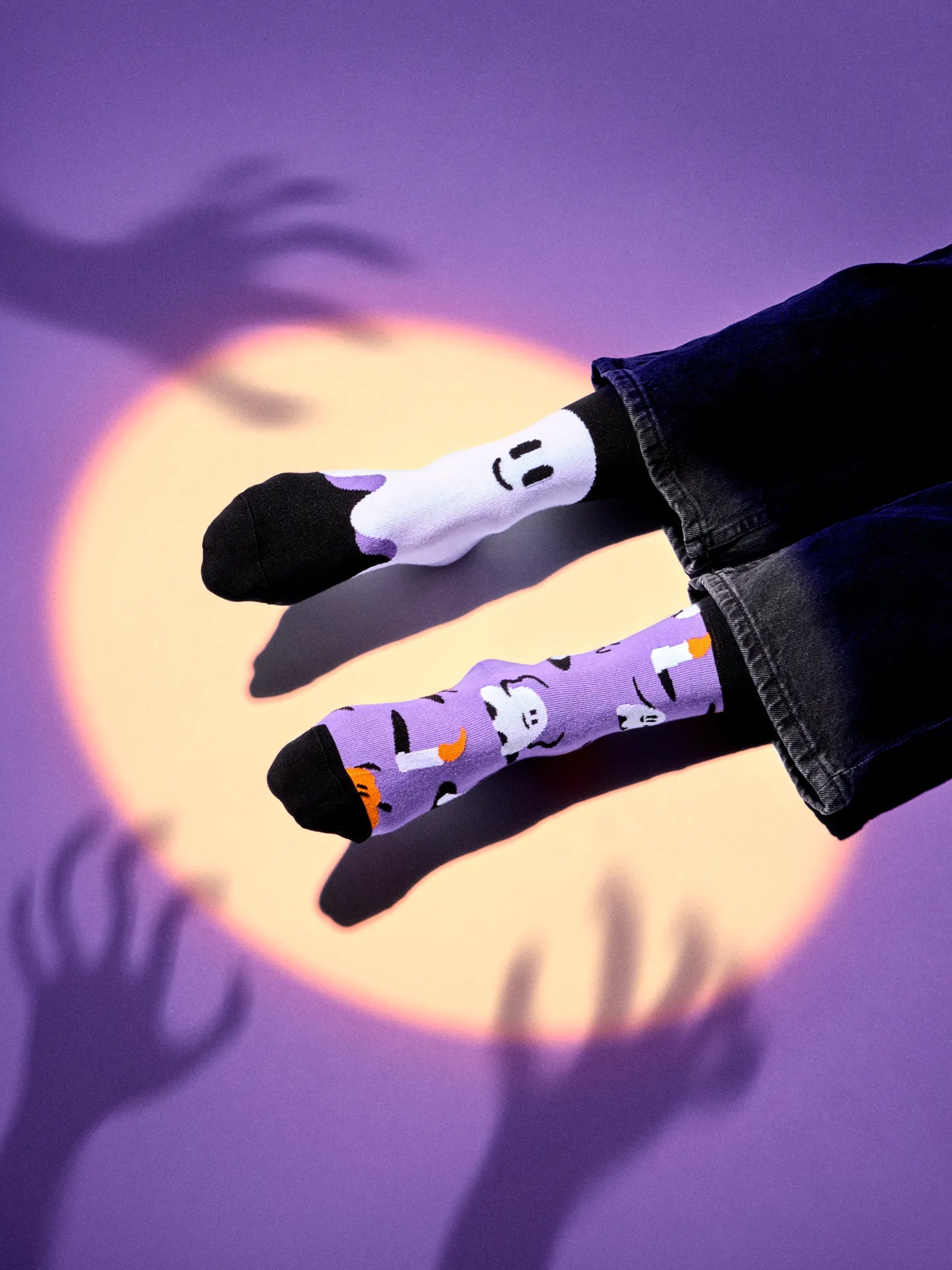 regular-socks-ghosts-pumpkins-28/284e41e8deba8bbd23503f69a6e7b596018be2c6